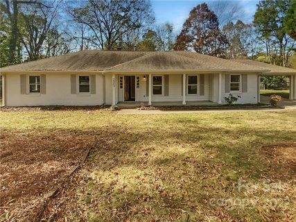 2043 Knickerbocker Drive