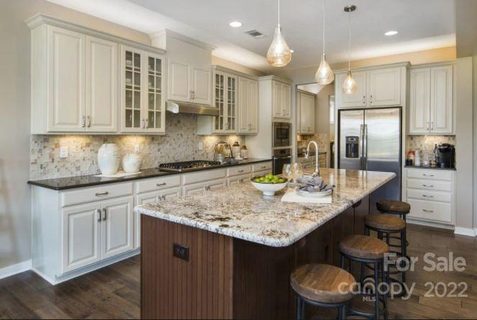 15116 Ravenall Drive 327