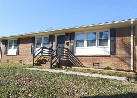 1409 Pondella Drive