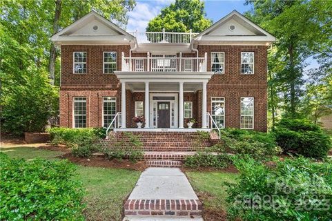 14822 Charterhouse Lane