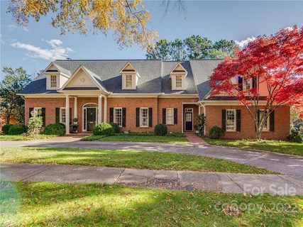 851 Hempstead Place