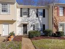 9712 Old Gate Drive sold home in Matthews, SC