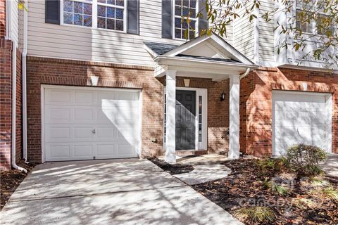 9645 Walkers Glen Drive sold townhome in Walkers Glen, Concord, NC