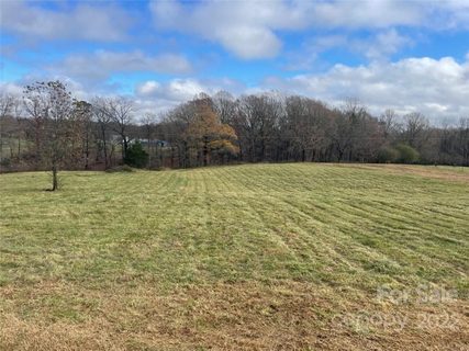 440 Weaver Dairy Road sold home in Weaver Dairy, Bessemer City, NC