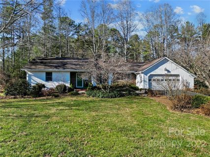 4 Swan Circle sold home in Spring Lake Estates, Mills River, NC