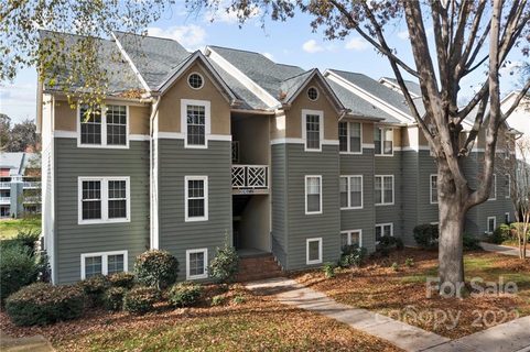 20105 Henderson Road E