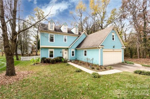 636 Oakbluff Circle sold home in Oakdale Woods, Charlotte, NC