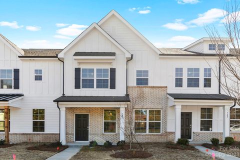 724 Herlong Avenue #7