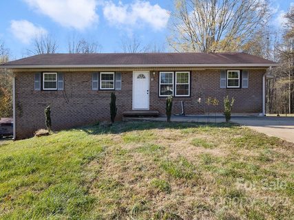 738 S Caldwell Avenue sold home in Lincoln Heights, Newton, NC