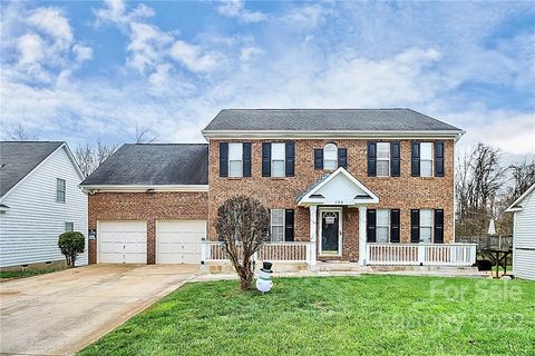 733 Yorkdale Drive