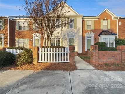 6811 Creft Circle