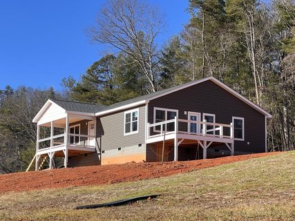 95 Sunrise Drive sold home in Sunrise Estates, Mars Hill, NC