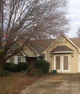 5004 Hunters Knoll Drive sold home in Meadow Glen, Monroe, NC