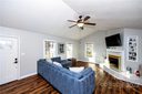 467 Holly Circle sold home in Mount Holly, SC