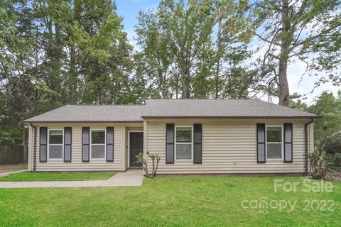 6216 Blue Jay Lane