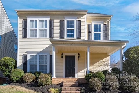 11918 Royal Castle Court