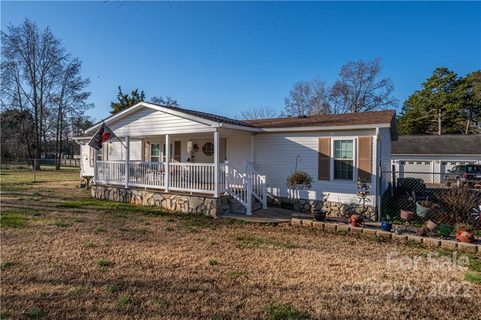 2229 Deerfield Drive sold home in Cedarfield, Maiden, NC