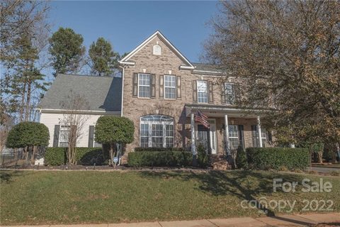 6729 Garden Hill Drive