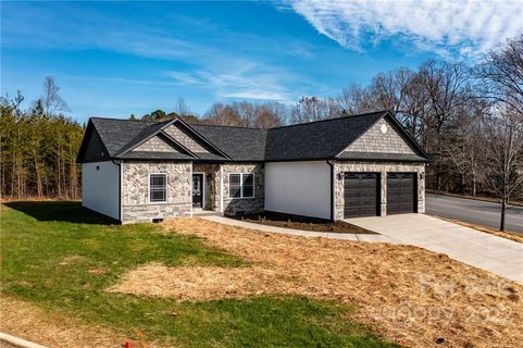 1357 20th Avenue Lane sold home in Hidden Oaks, Hickory, NC