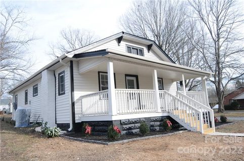 506 Flint Street sold home in Oakland Heights, Lincolnton, NC