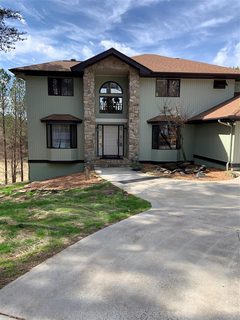 11001 Dog Leg Trace sold home in Seven Coves, Tega Cay, SC