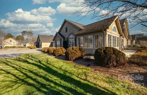 Previously sold for $405,000