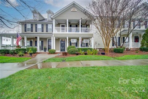 3205 Kelsey Plaza