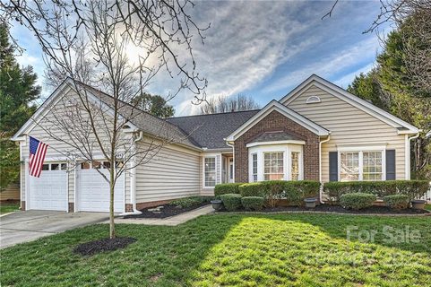 8443 Newton Lane