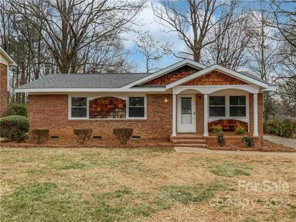 6424 Tomahawk Lane