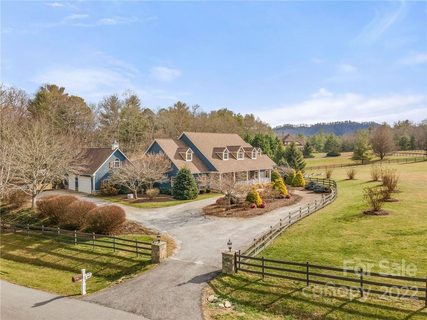 269 Two Brooks Trail sold home in Ashbrook, Fletcher, NC