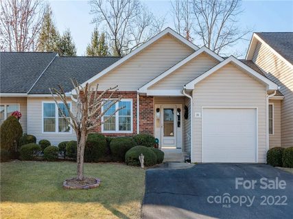 26 S Woodridge View Court sold townhome in Haywood Townes, Hendersonville, NC
