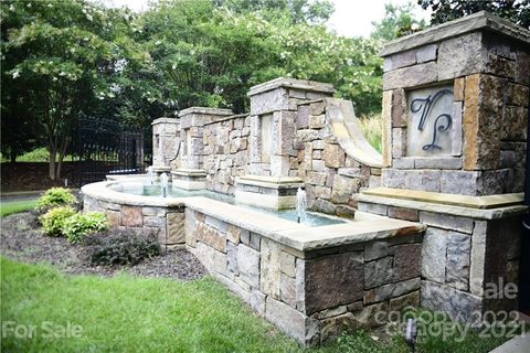 8328 Victoria Lake Drive