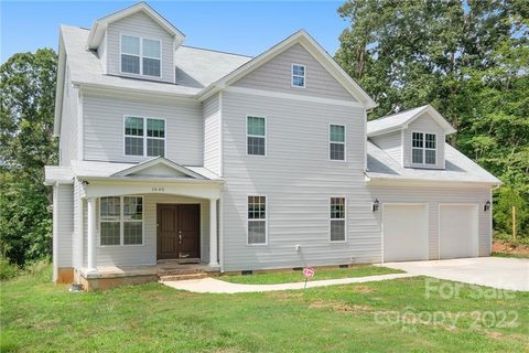 1640 Oak Park Court sold home in Lake Forest, Iron Station, NC