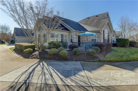 728 Ledgestone Court