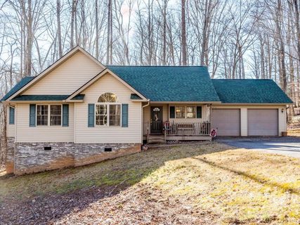 38 Leatherwood Drive sold home in Laurel Lake Estates, Candler, NC