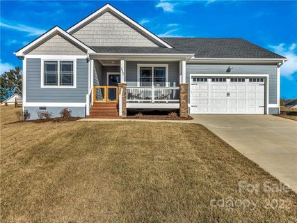 335 Windy Acres Knoll Drive sold home in The Cottages At Windy Knoll, Hendersonville, NC