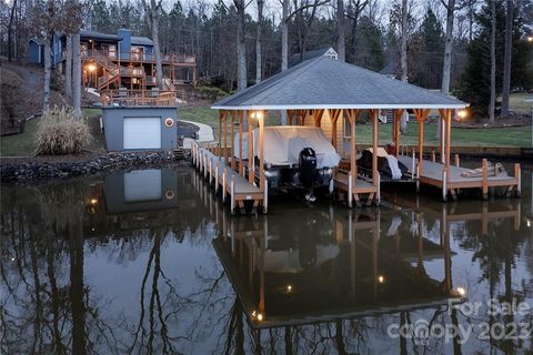 246 Springwood Drive