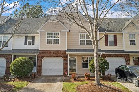 11824 Kevin Henry Place