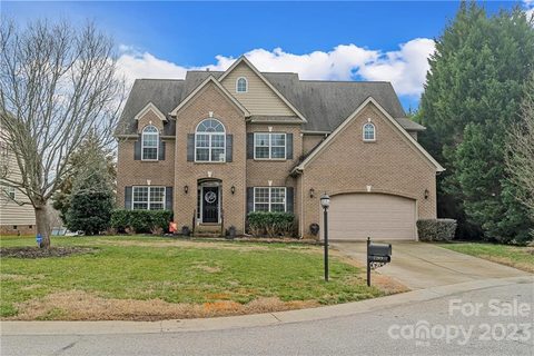 2283 Iron Works Drive sold home in Mill Creek Falls, Lake Wylie, SC