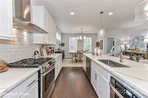 364 Armour Street 38
