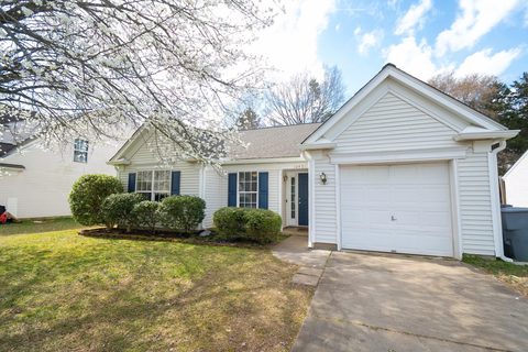 10401 Roundleaf Drive sold home in Loren Farms, Charlotte, NC