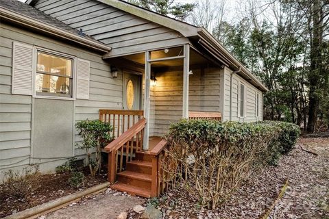 1215 Molokai Drive