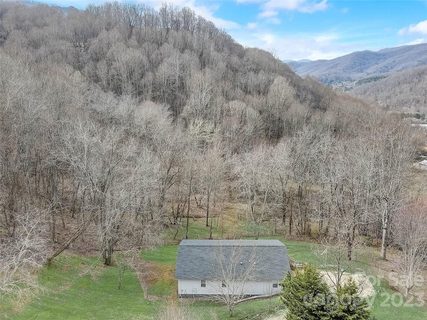 50 Teresa Trail sold home in Dellwood Forest, Waynesville, NC