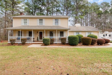 335 Roger Drive sold home in Homestead Hills, Salisbury, NC