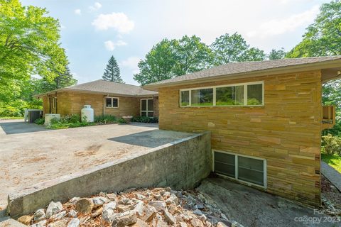 104 Azalea Lane sold home in Tall Pine Ridge, Spruce Pine, NC