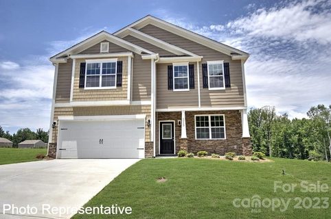 916 Newport Court