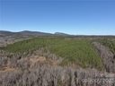 V L 54 Bear Cliff Circle sold home in Nebo, SC