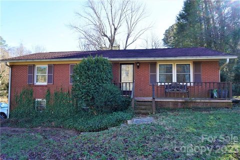 1780 23rd Avenue Lane sold home in Pinebrook Park, Hickory, NC
