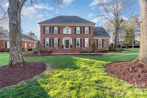 3014 Foxridge Road