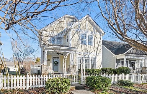 Previously sold for $431,000